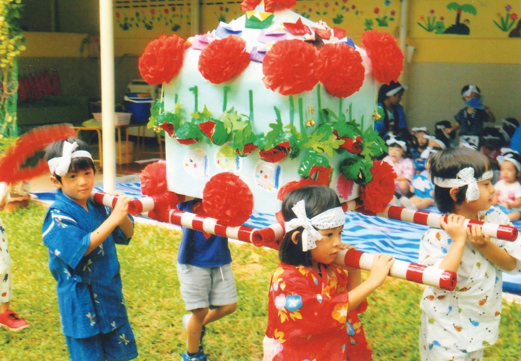 運動会や、七夕子ども会など、日本とタイの祭事にあわせた行事も。